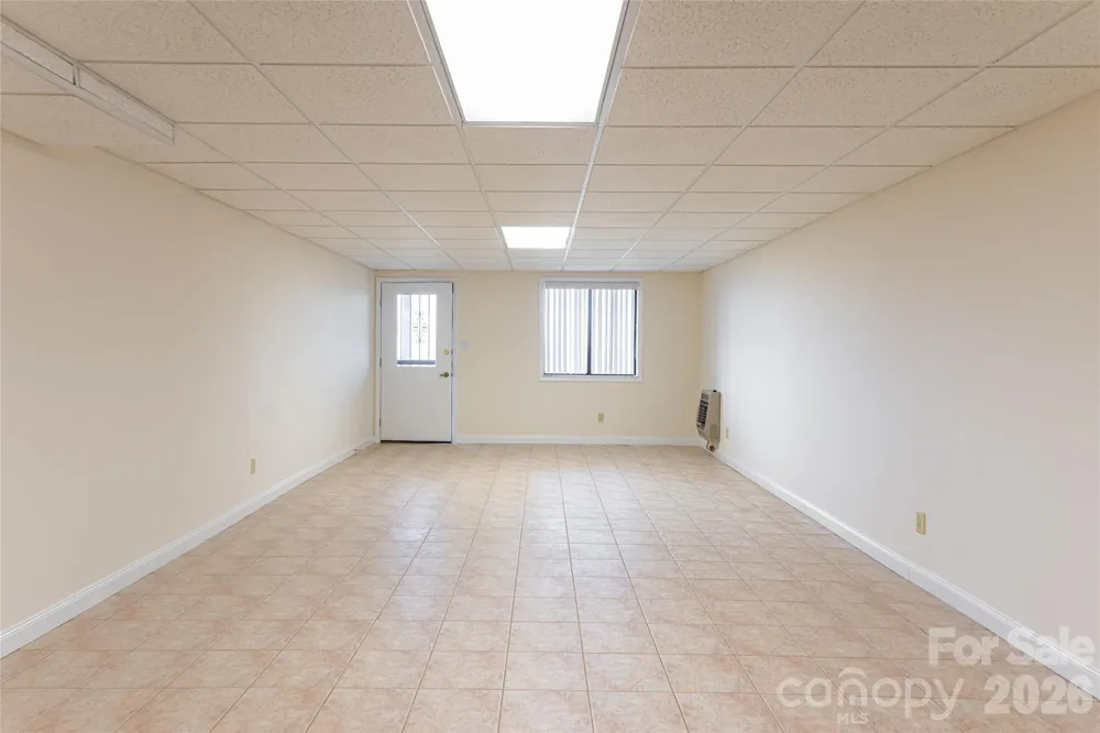 1203 Fleetwood Plaza Hendersonville, NC 28739