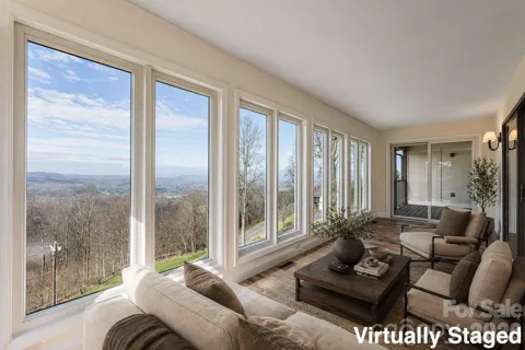 1203 Fleetwood Plaza