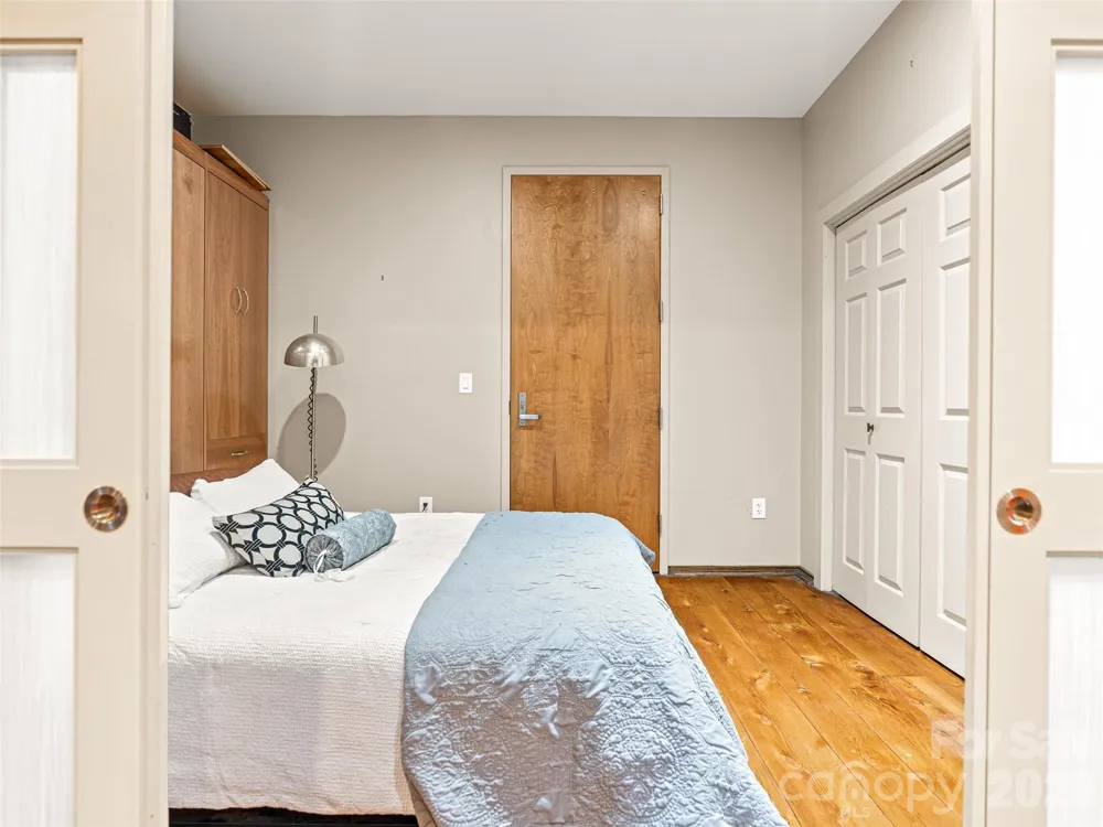 23 Rankin Avenue #301 Asheville, NC 28801
