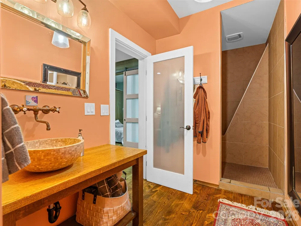 23 Rankin Avenue #301 Asheville, NC 28801
