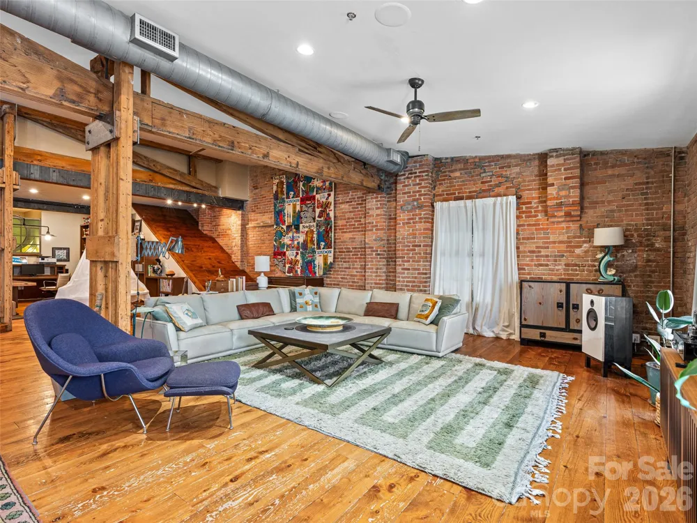 23 Rankin Avenue #301 Asheville, NC 28801