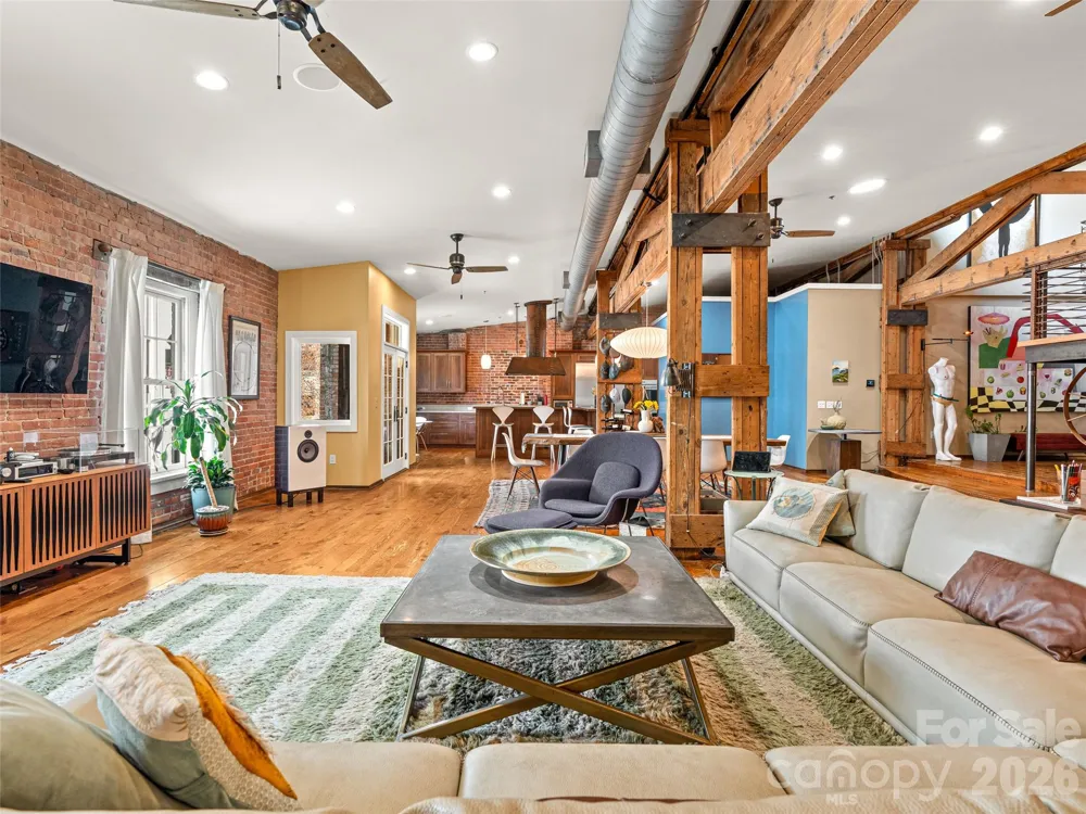 23 Rankin Avenue #301 Asheville, NC 28801