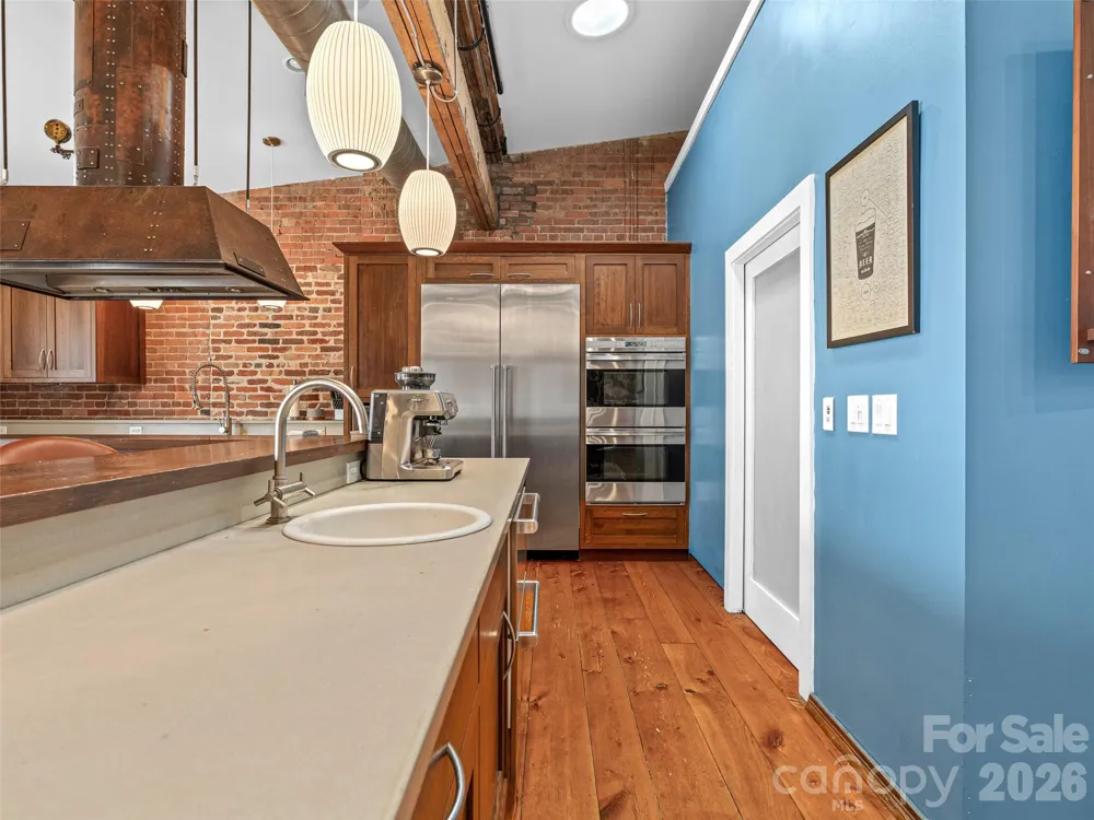 23 Rankin Avenue #301 Asheville, NC 28801