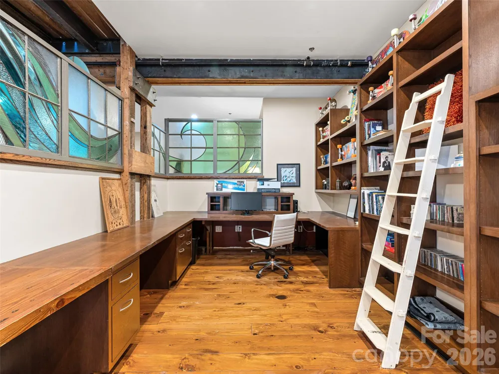 23 Rankin Avenue #301 Asheville, NC 28801