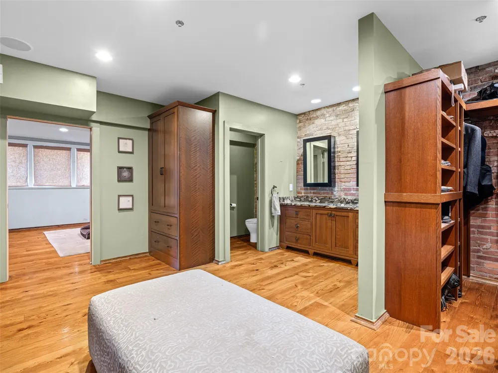 23 Rankin Avenue #301 Asheville, NC 28801