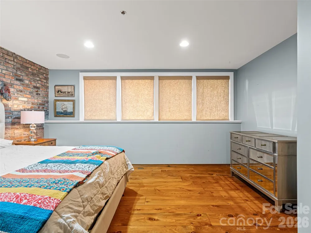 23 Rankin Avenue #301 Asheville, NC 28801