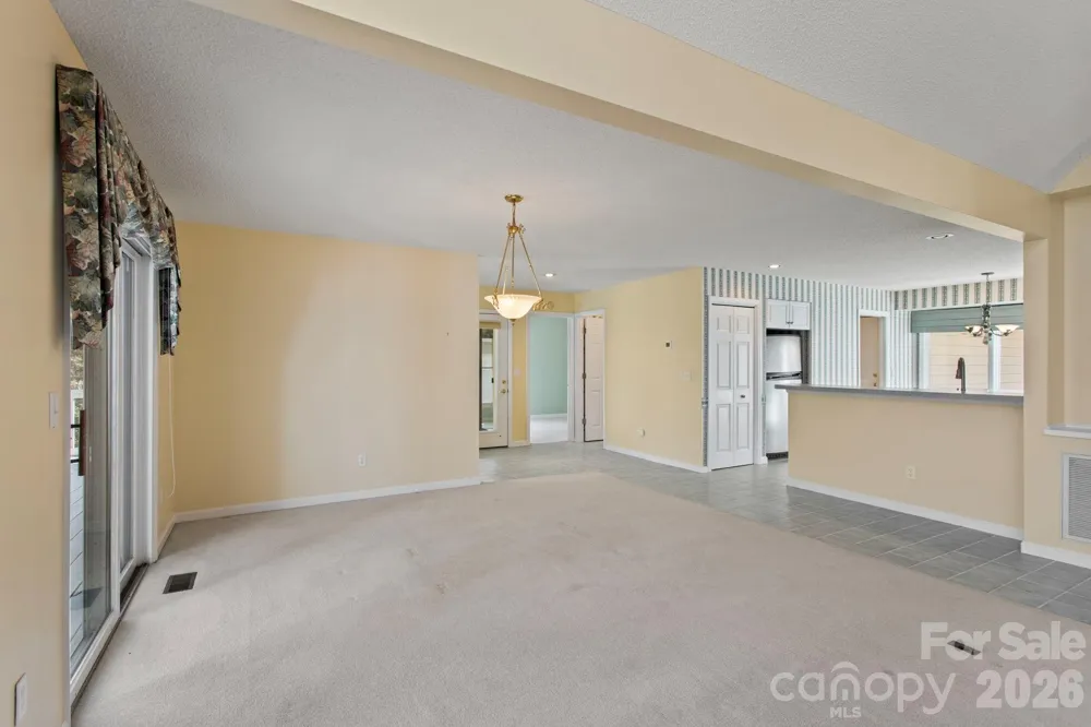 514 Cobblestone Lane Flat Rock, NC 28731