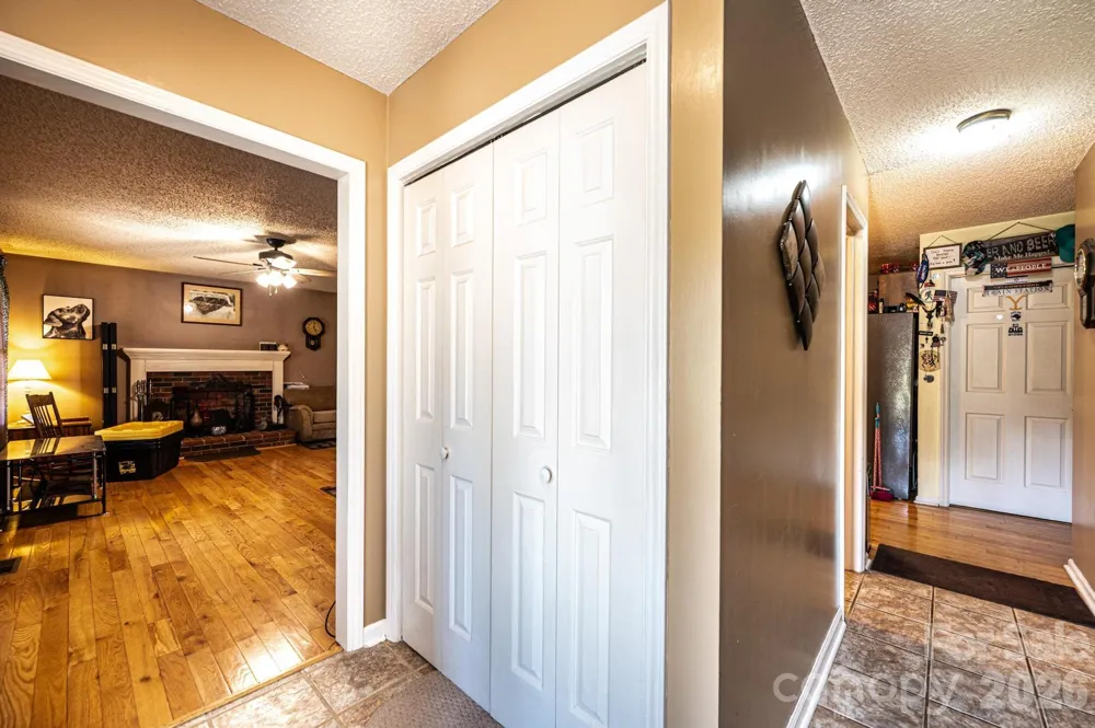 3229 15th Avenue NE Conover, NC 28613