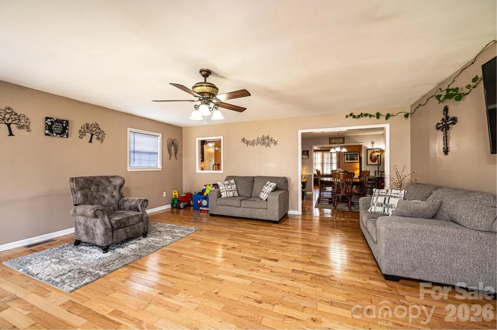 3229 15th Avenue NE Conover, NC 28613