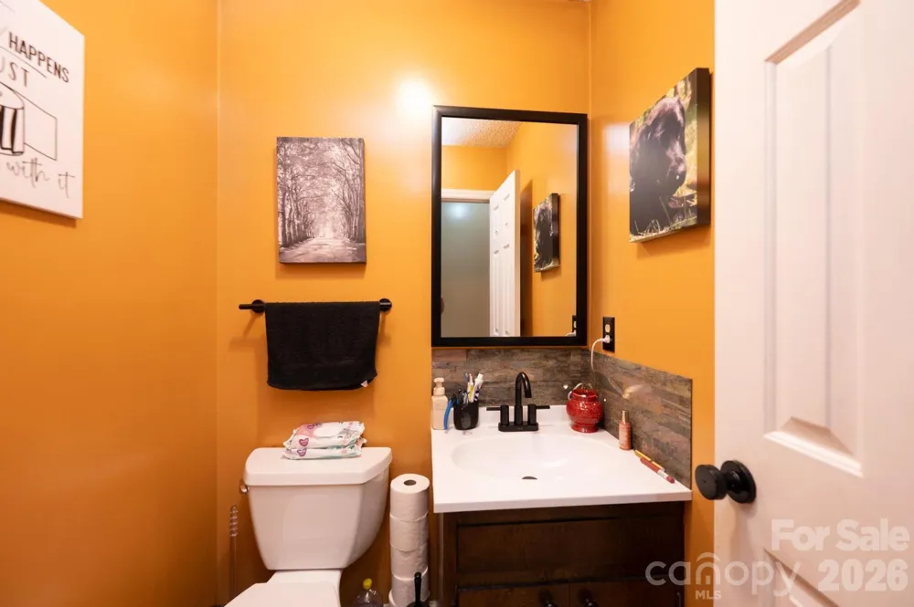 3229 15th Avenue NE Conover, NC 28613
