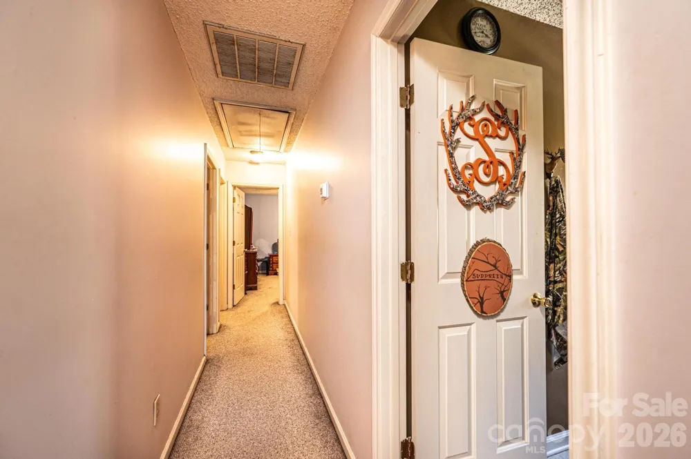 3229 15th Avenue NE Conover, NC 28613