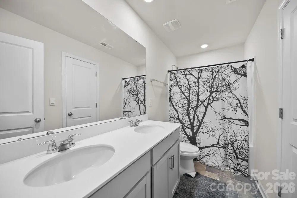 2130 Eastway Drive Dallas, NC 28034