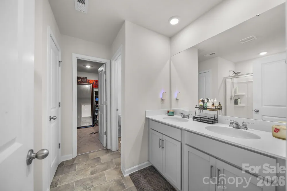 2130 Eastway Drive Dallas, NC 28034