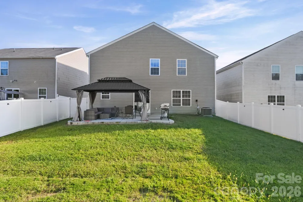 2130 Eastway Drive Dallas, NC 28034