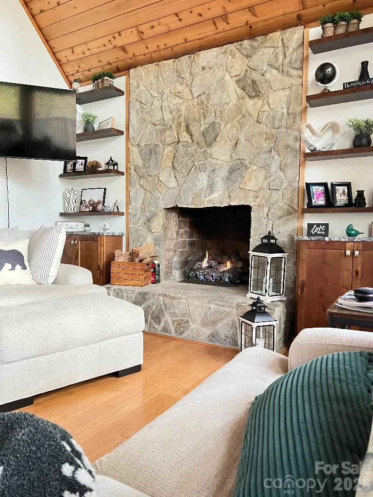 394 Jonathan Lane Lake Lure, NC 28746