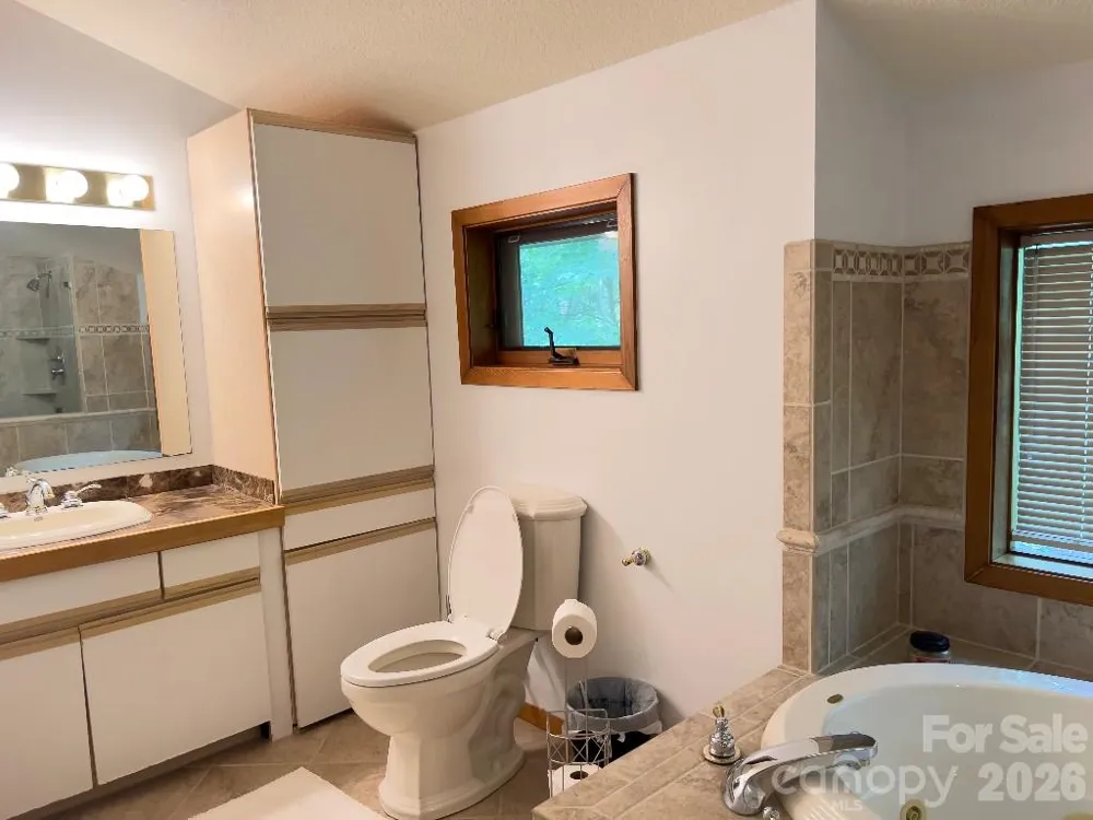 394 Jonathan Lane Lake Lure, NC 28746