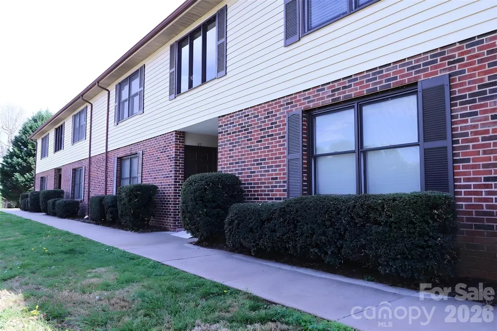 525 SW 12th Street SW #29 Hickory, NC 28602
