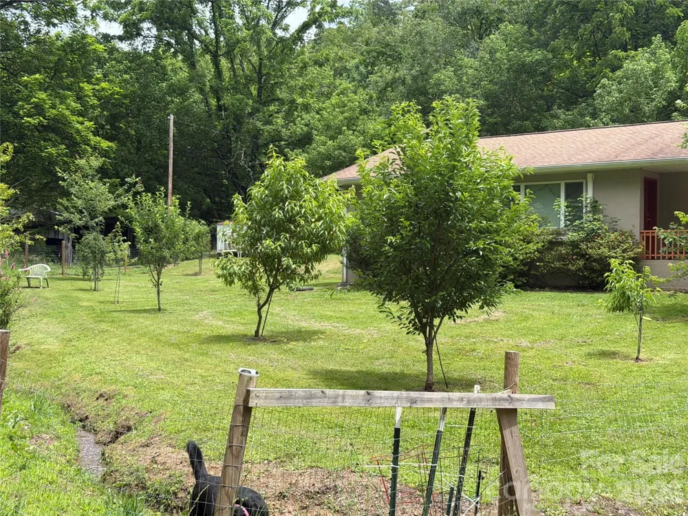 450 W Piney Mountain Road Whittier, NC 28789