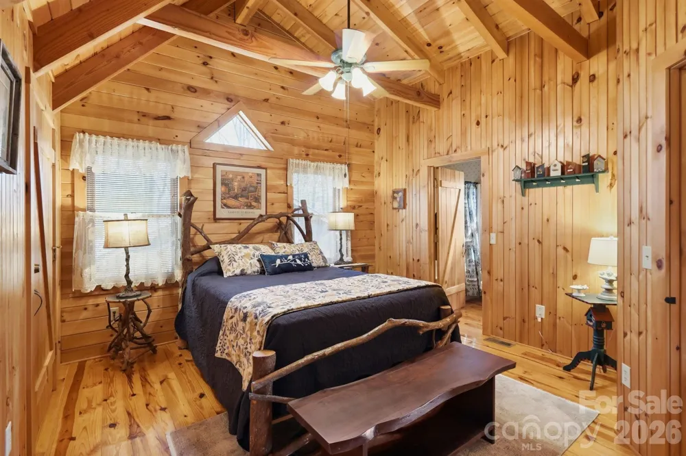 130 Hawkbill Road #+Barn+Apartment Ferguson, NC 28624
