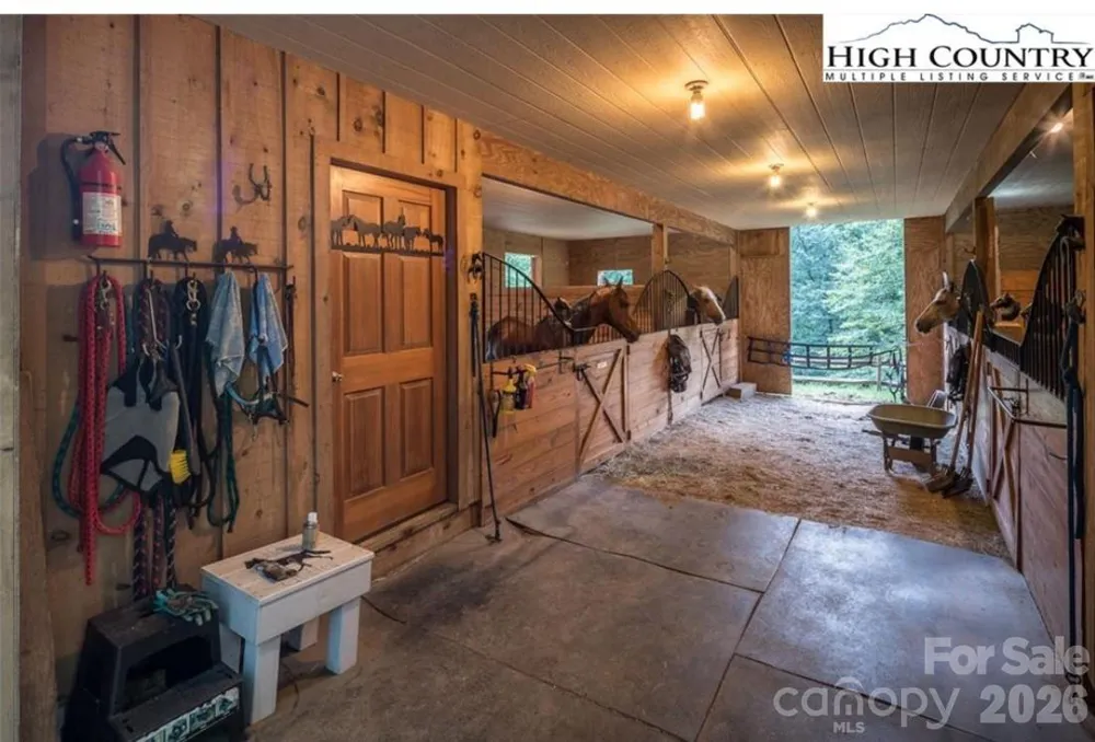 130 Hawkbill Road #+Barn+Apartment Ferguson, NC 28624