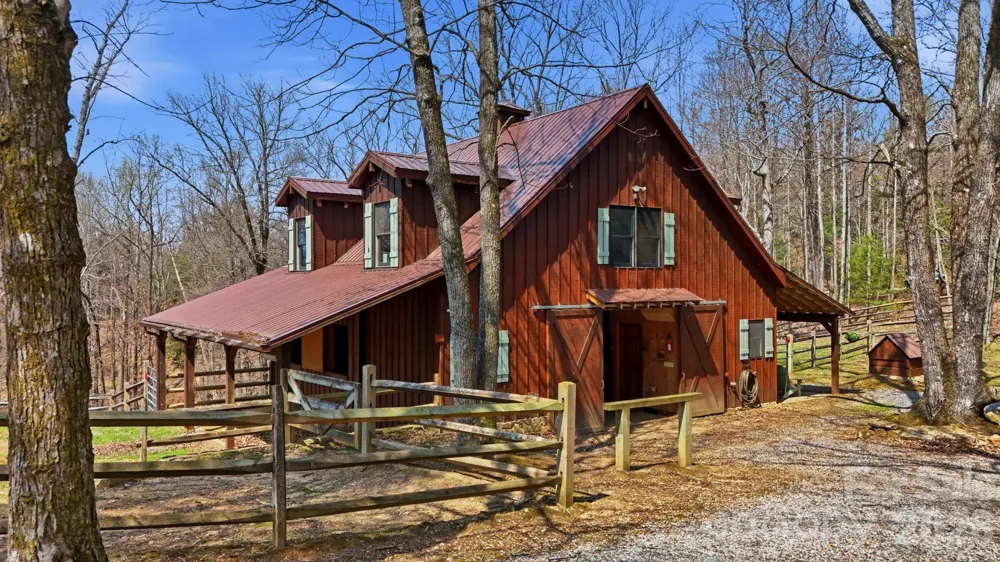 130 Hawkbill Road #+Barn+Apartment Ferguson, NC 28624