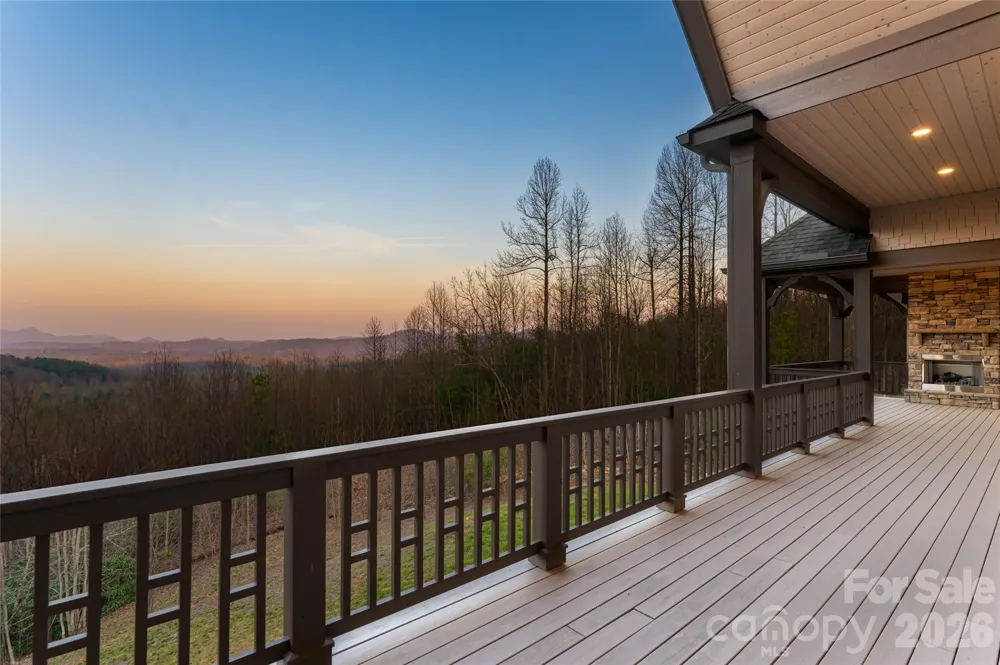 527 Falkirk Way Zirconia, NC 28790