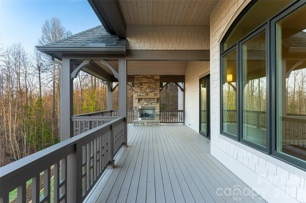 527 Falkirk Way Zirconia, NC 28790