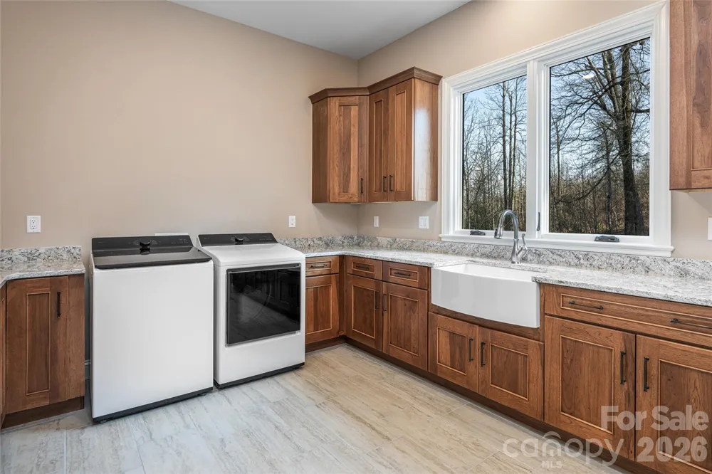 527 Falkirk Way Zirconia, NC 28790