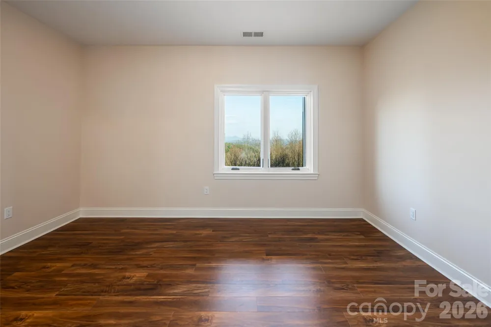 527 Falkirk Way Zirconia, NC 28790