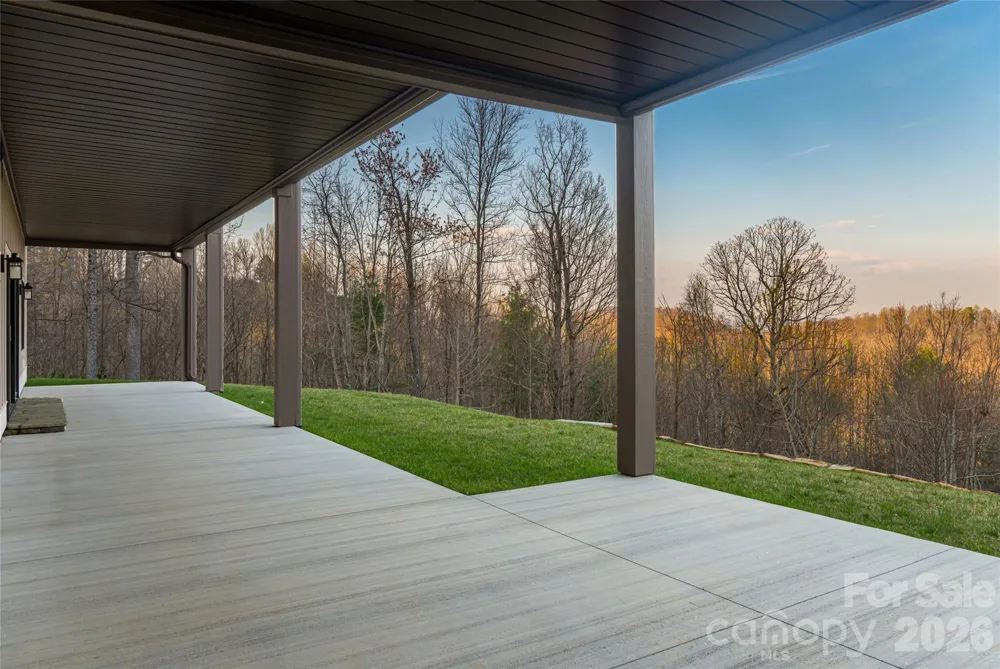 527 Falkirk Way Zirconia, NC 28790