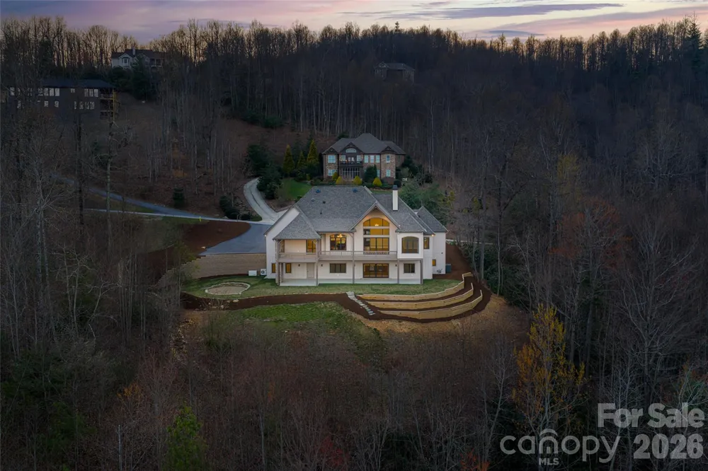527 Falkirk Way Zirconia, NC 28790