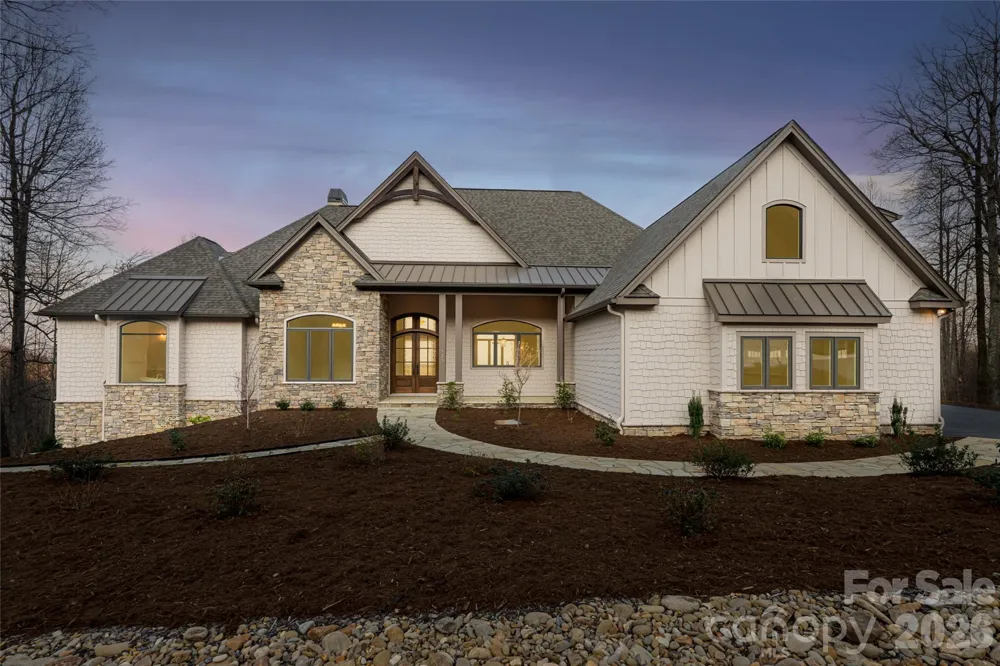 527 Falkirk Way Zirconia, NC 28790
