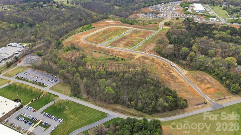 1821 Gkn Way Newton, NC 28658