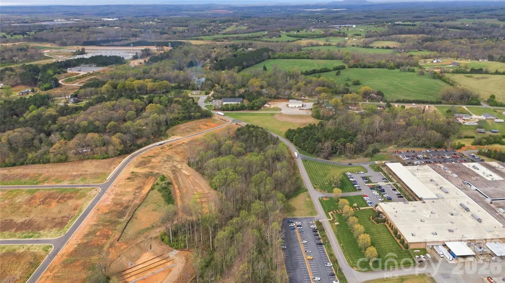 1821 Gkn Way Newton, NC 28658