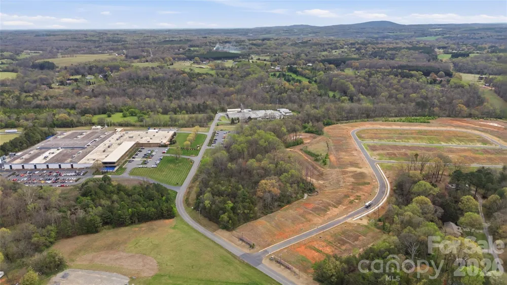 1821 Gkn Way Newton, NC 28658