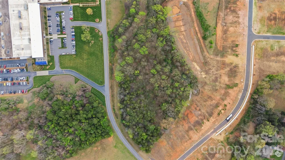 1821 Gkn Way Newton, NC 28658