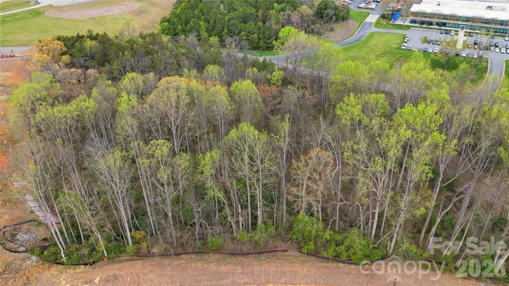 1821 Gkn Way Newton, NC 28658