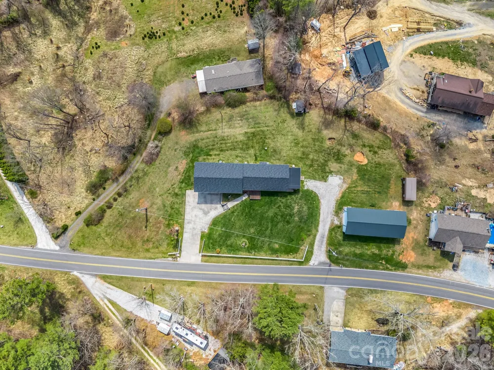 1086 Carters Ridge Road Spruce Pine, NC 28777