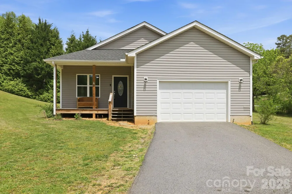 10 Scarlett Ridge Drive