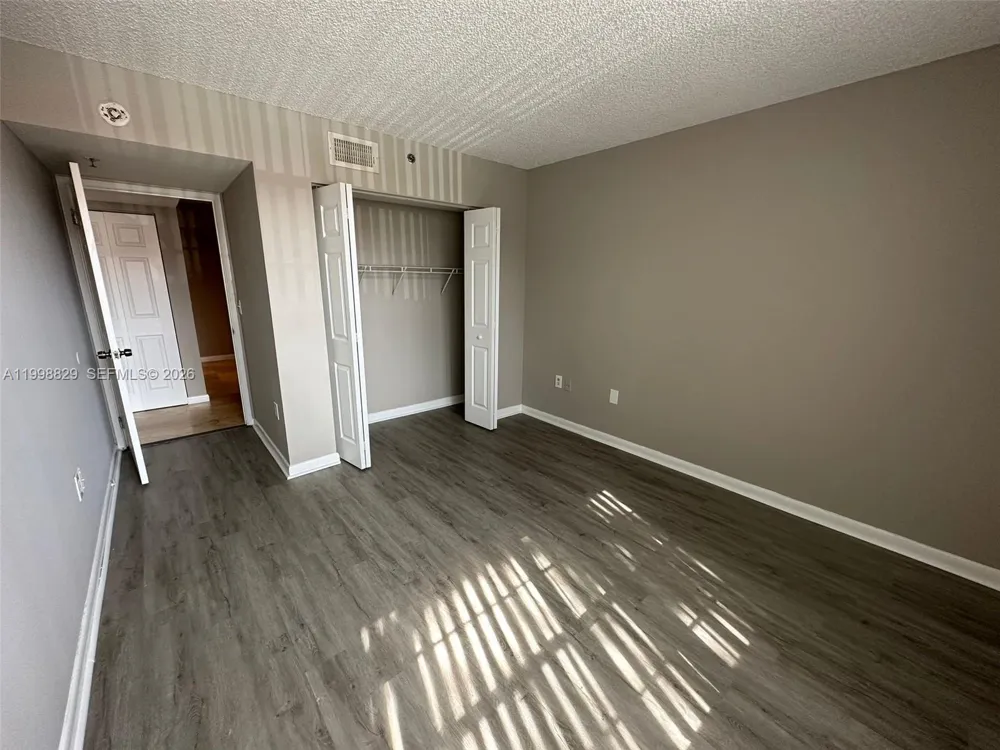 3113 Clint Moore Rd #103 Boca Raton, FL 33496