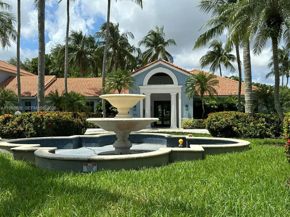 3113 Clint Moore Rd #103 Boca Raton, FL 33496