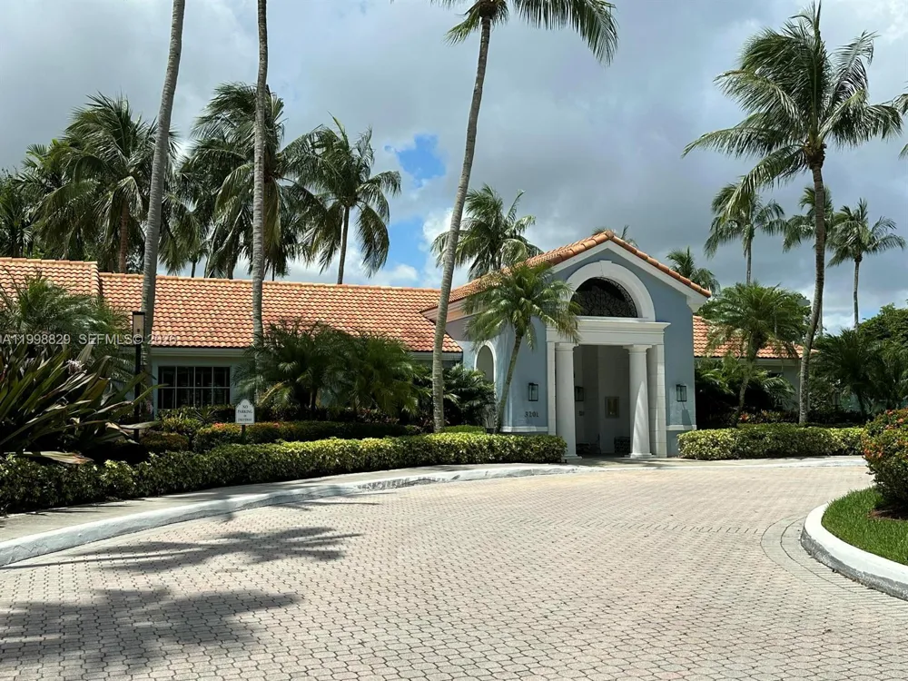 3113 Clint Moore Rd #103 Boca Raton, FL 33496