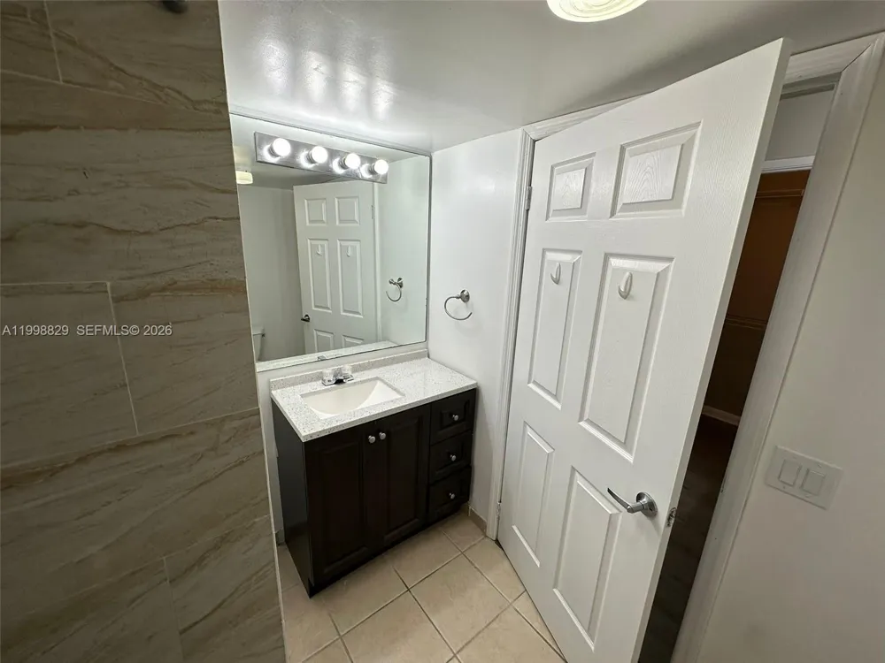 3113 Clint Moore Rd #103 Boca Raton, FL 33496