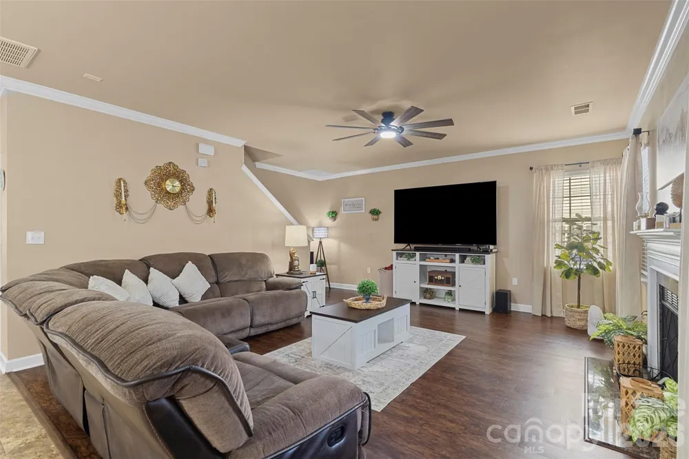 6625 Thistle Down Drive Harrisburg, NC 28075