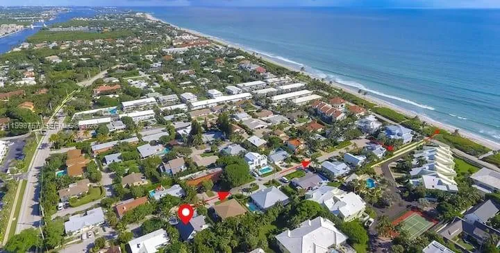 18 Hersey Dr Ocean Ridge, FL 33435