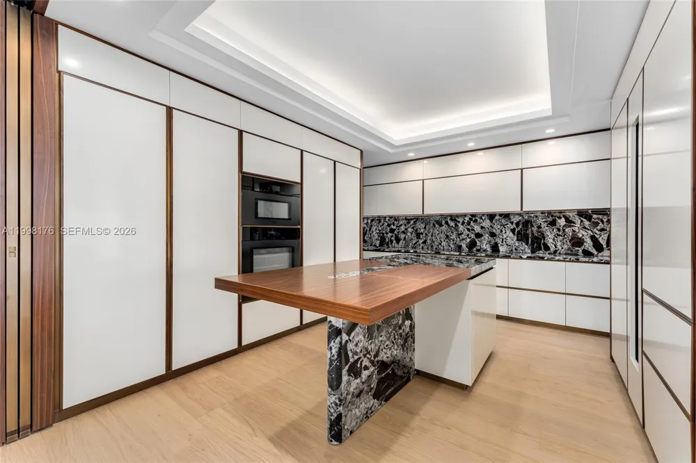 7445 Fisher Island Dr #7445 Miami Beach, FL 33109