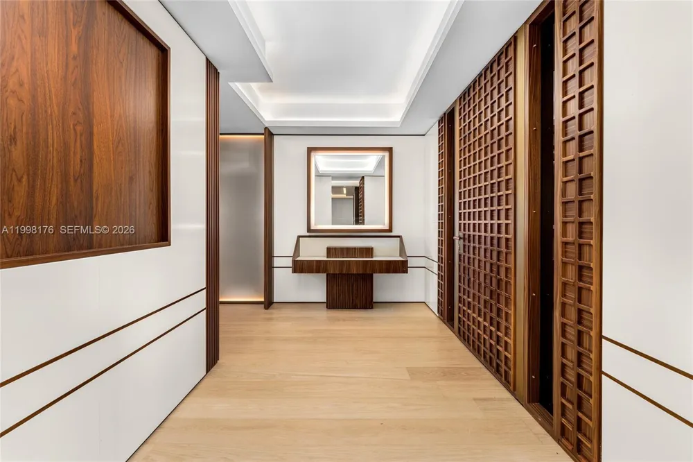 7445 Fisher Island Dr #7445 Miami Beach, FL 33109