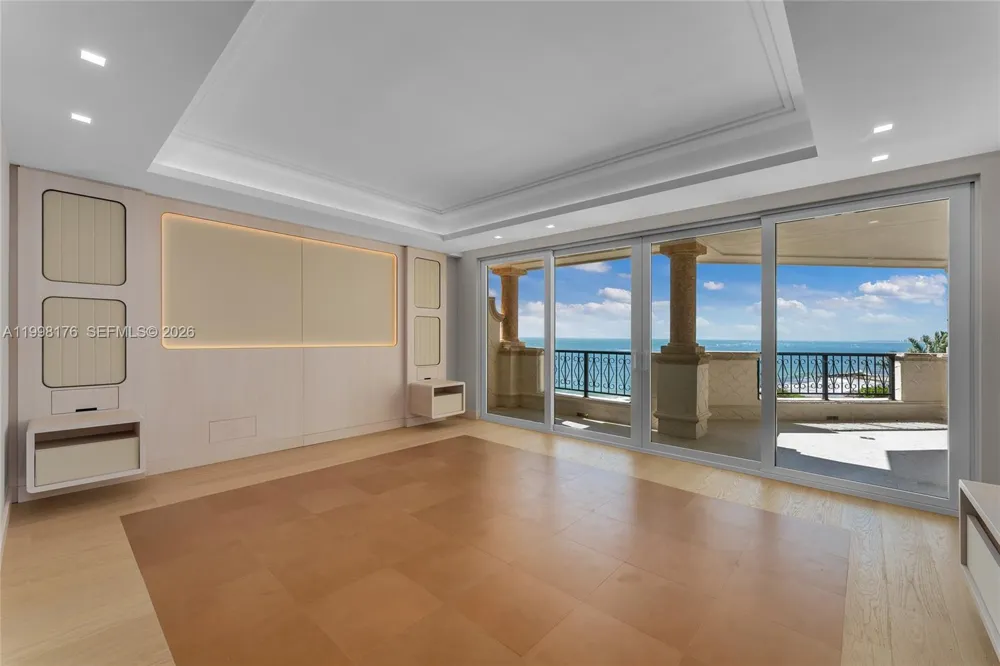 7445 Fisher Island Dr #7445 Miami Beach, FL 33109