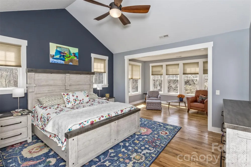 37 Creekside View Drive Asheville, NC 28804