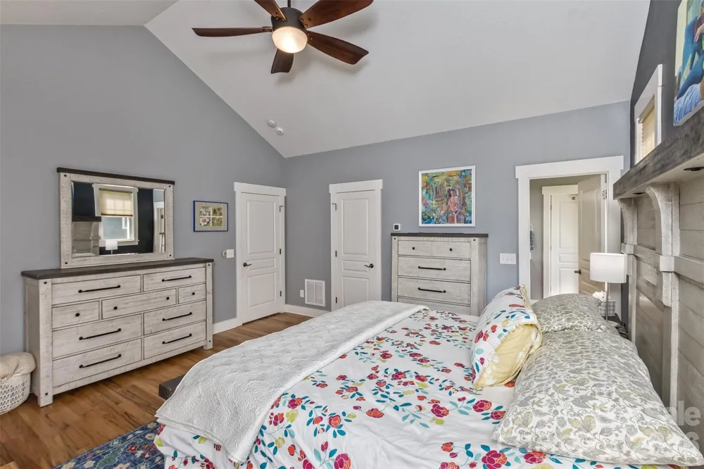 37 Creekside View Drive Asheville, NC 28804